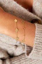 Pulsera trébol con estampado Color dorado Acero inoxidable