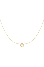 collar de trébol de diamantes